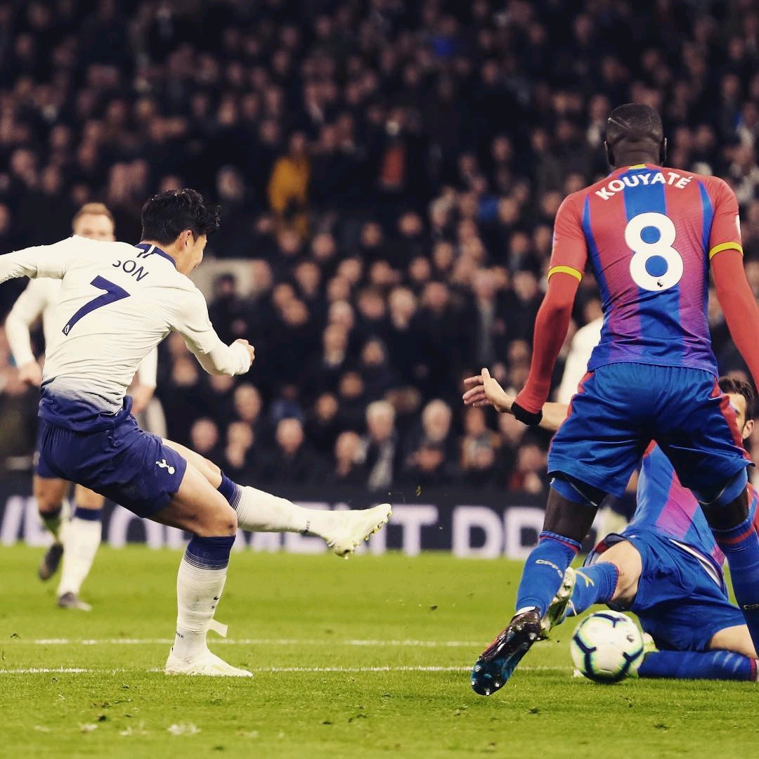 赛的替补席 赛的替补席